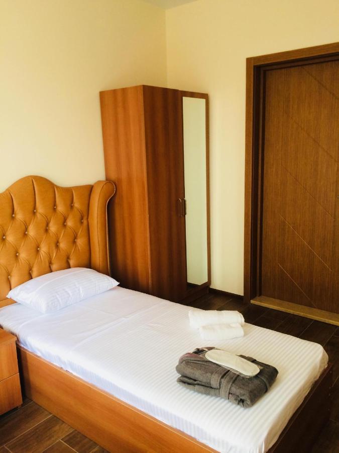 Hotel Maria Batumi Exteriör bild