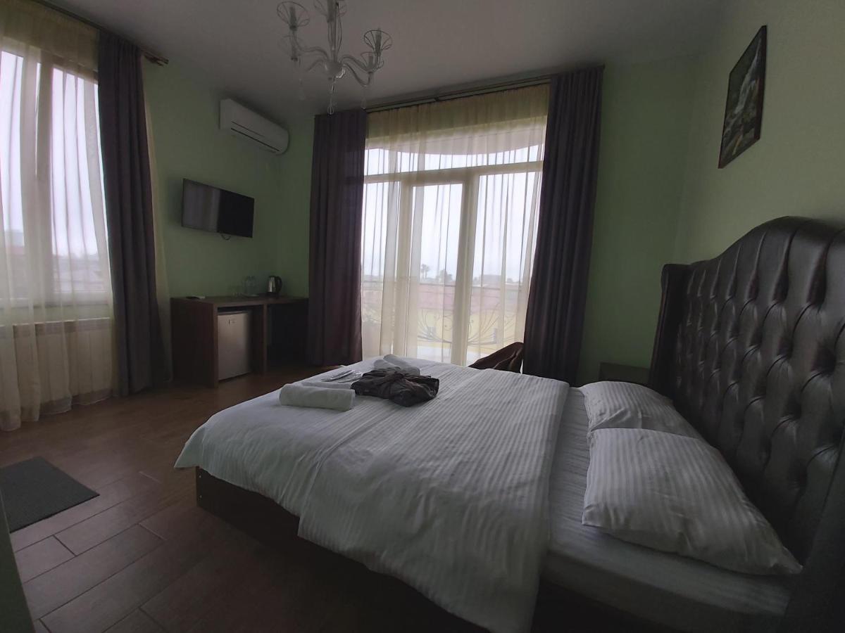 Hotel Maria Batumi Exteriör bild