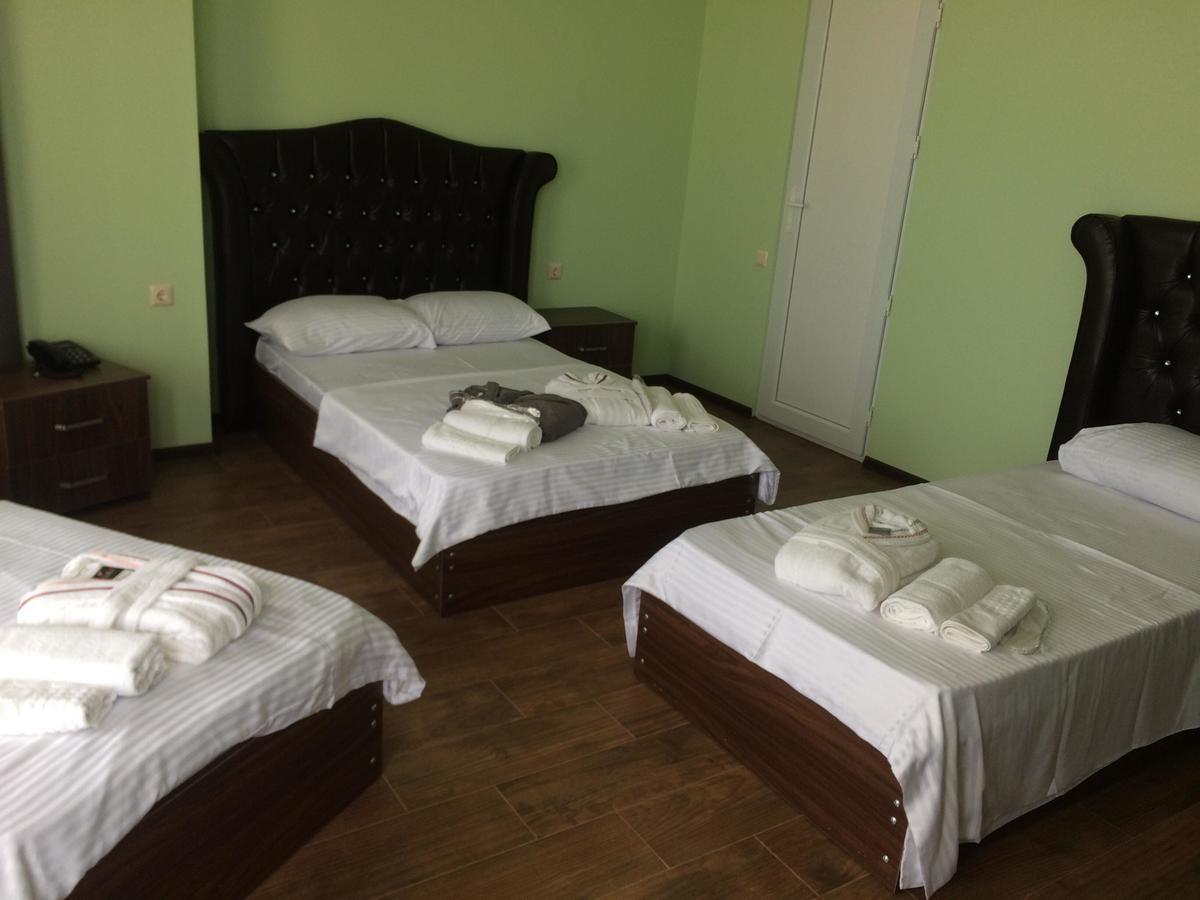 Hotel Maria Batumi Exteriör bild